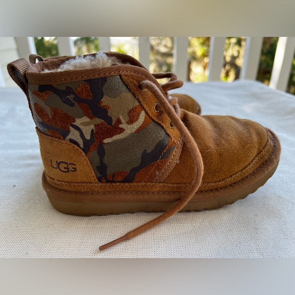 Ugg Camo Neumel chukka boots kids size 1